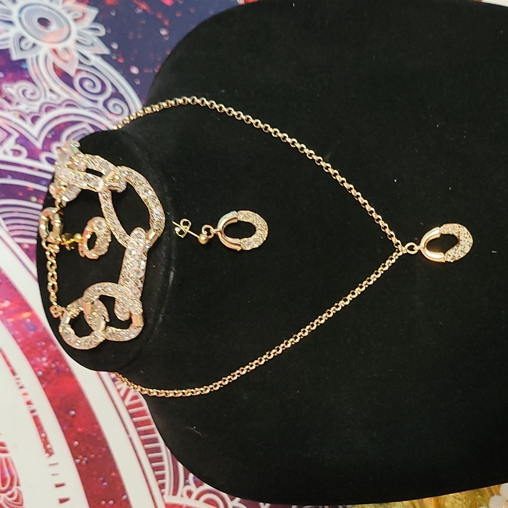 Hand-made Necklace, Bracelet, Earrings.